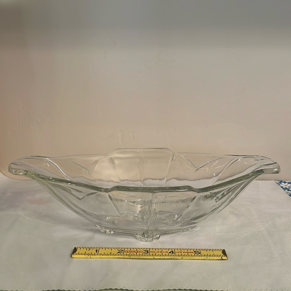 Glass dish